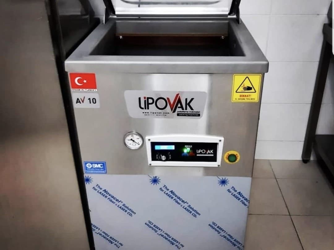 Lipovak AV 10 hazneli vakum paketleme makinesi